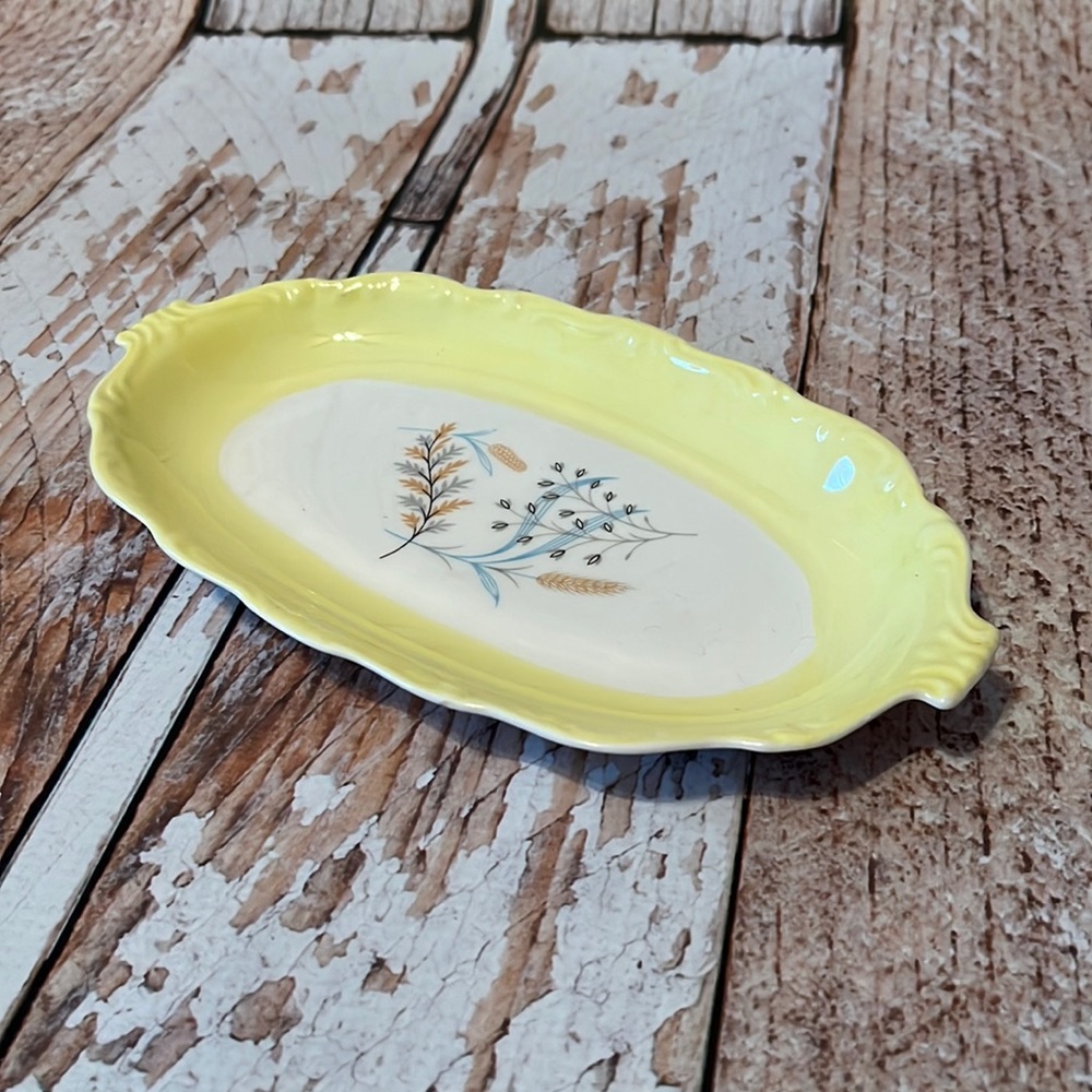 Queen Anne’s Fine Bone China Glass Dish